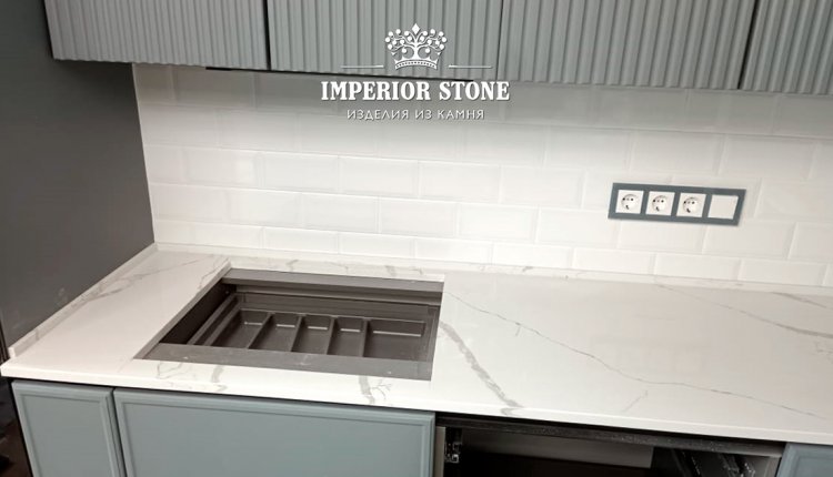 Кухонная столешница из искусственного камня IDS Stone Calacatta Rossano 8051 - фото
